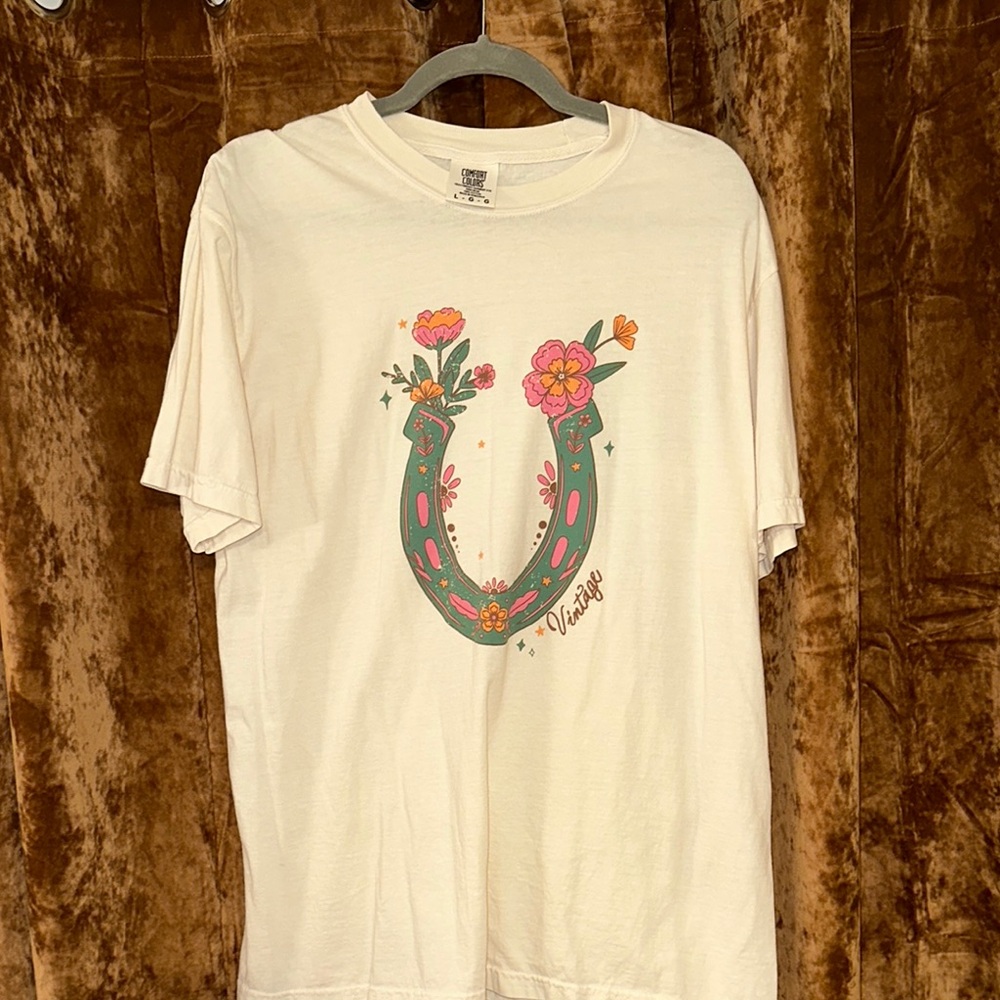 Floral Horseshoe Graphic Tee